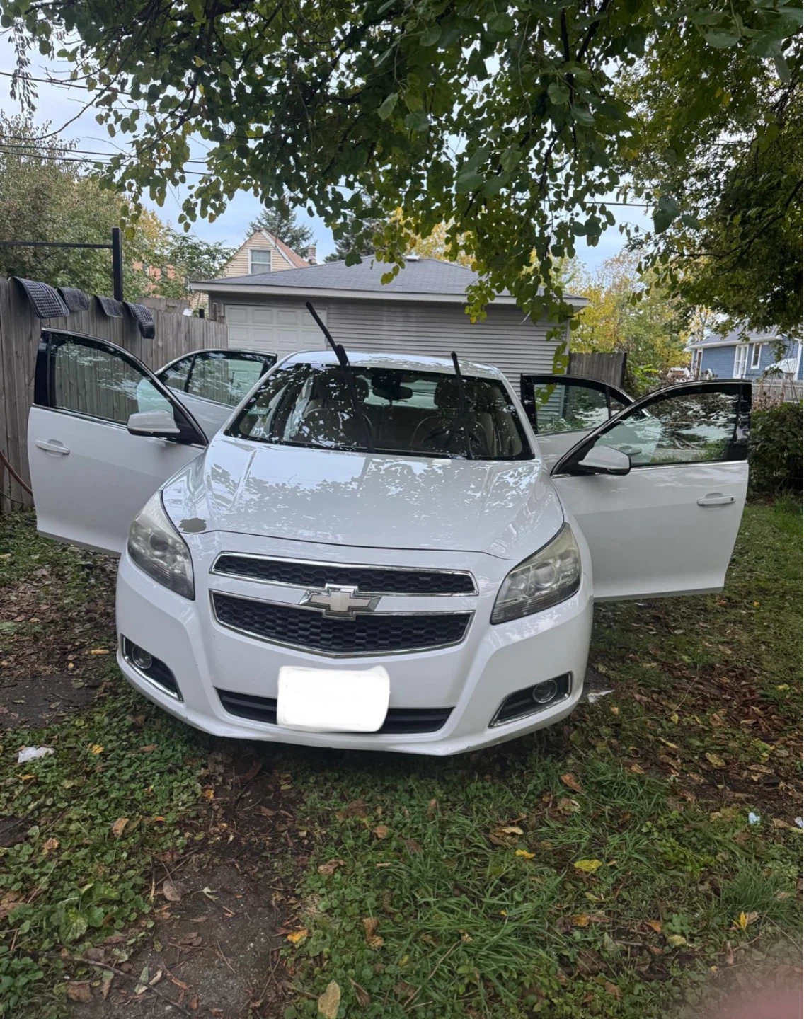 White Chevrolet Malibu LT