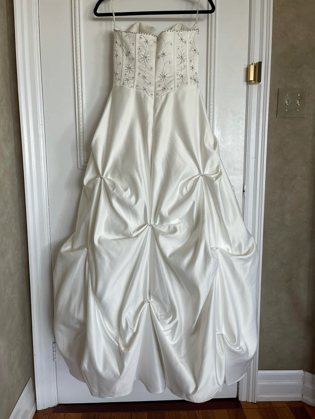 White strapless Wedding Dress - photo 3