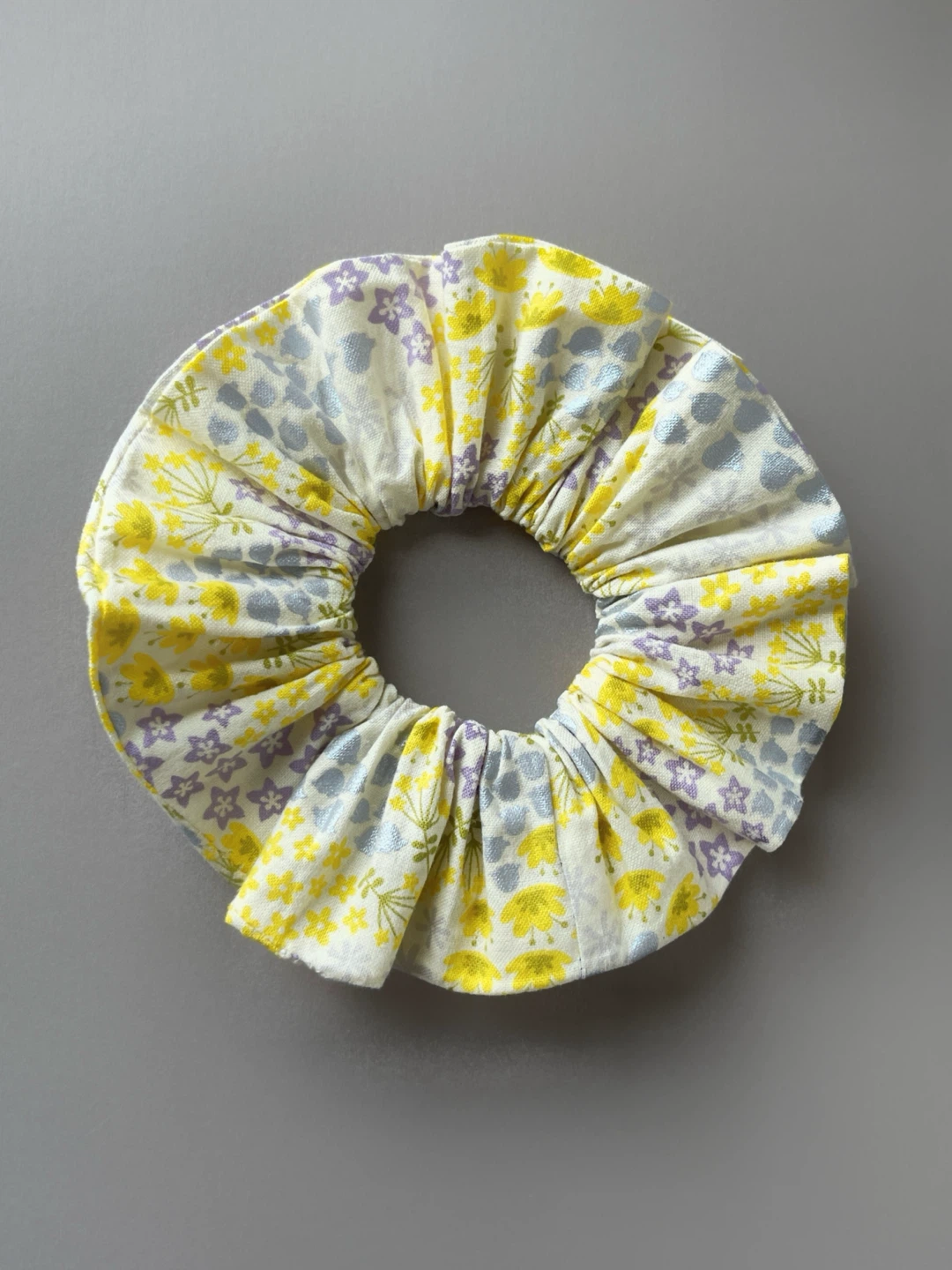 Brand New Floral Scrunchie - photo 2