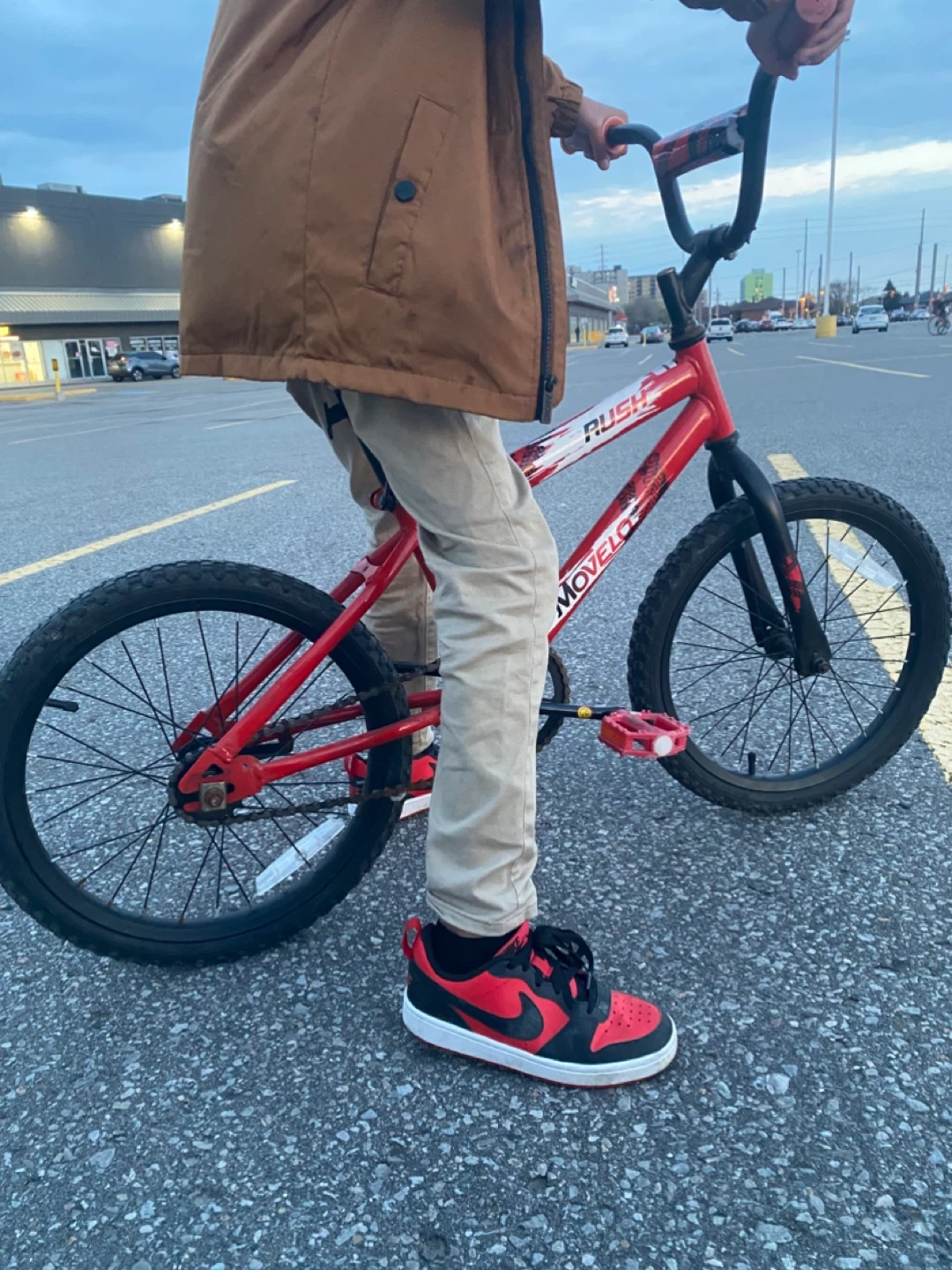 Red MOVELO RUSH BMX Bike - photo 4