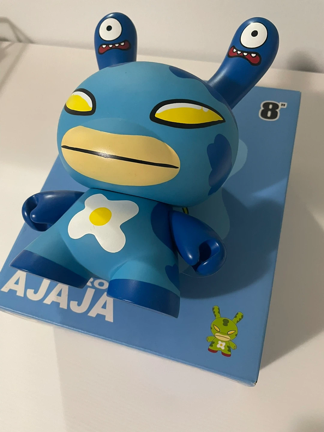 Kidrobot Dunny Egg Drop Ajaja 8" Vinyl Figure by David Horvath - photo 3