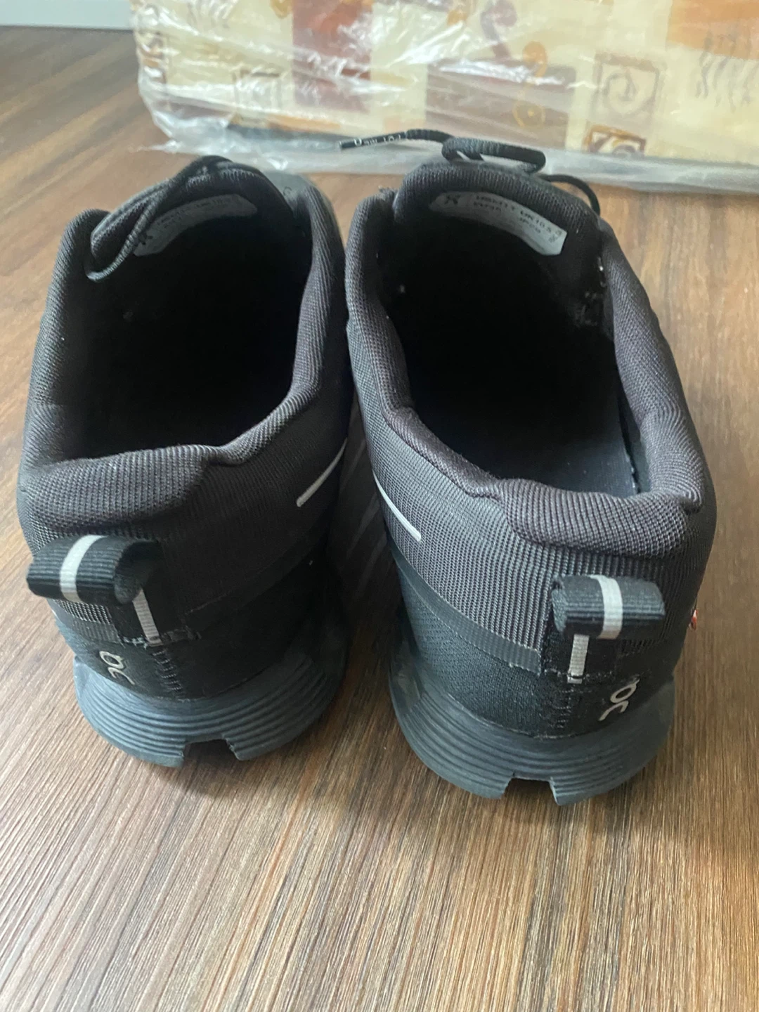 On Cloud Running Shoes - photo 3