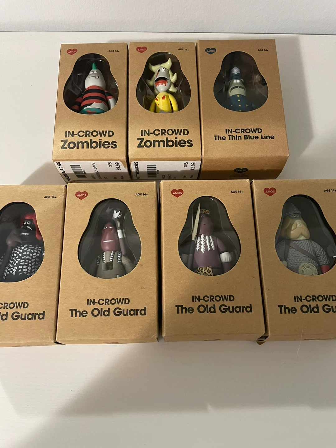 AM MOS IN-CROWD Zombies & The Old Guard Figurines (Set of 7) - photo 2