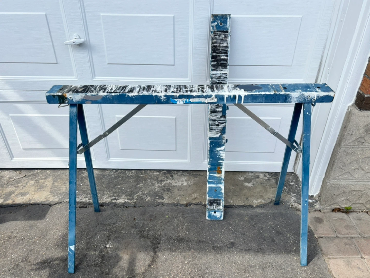 2piece folding metal saw horses
