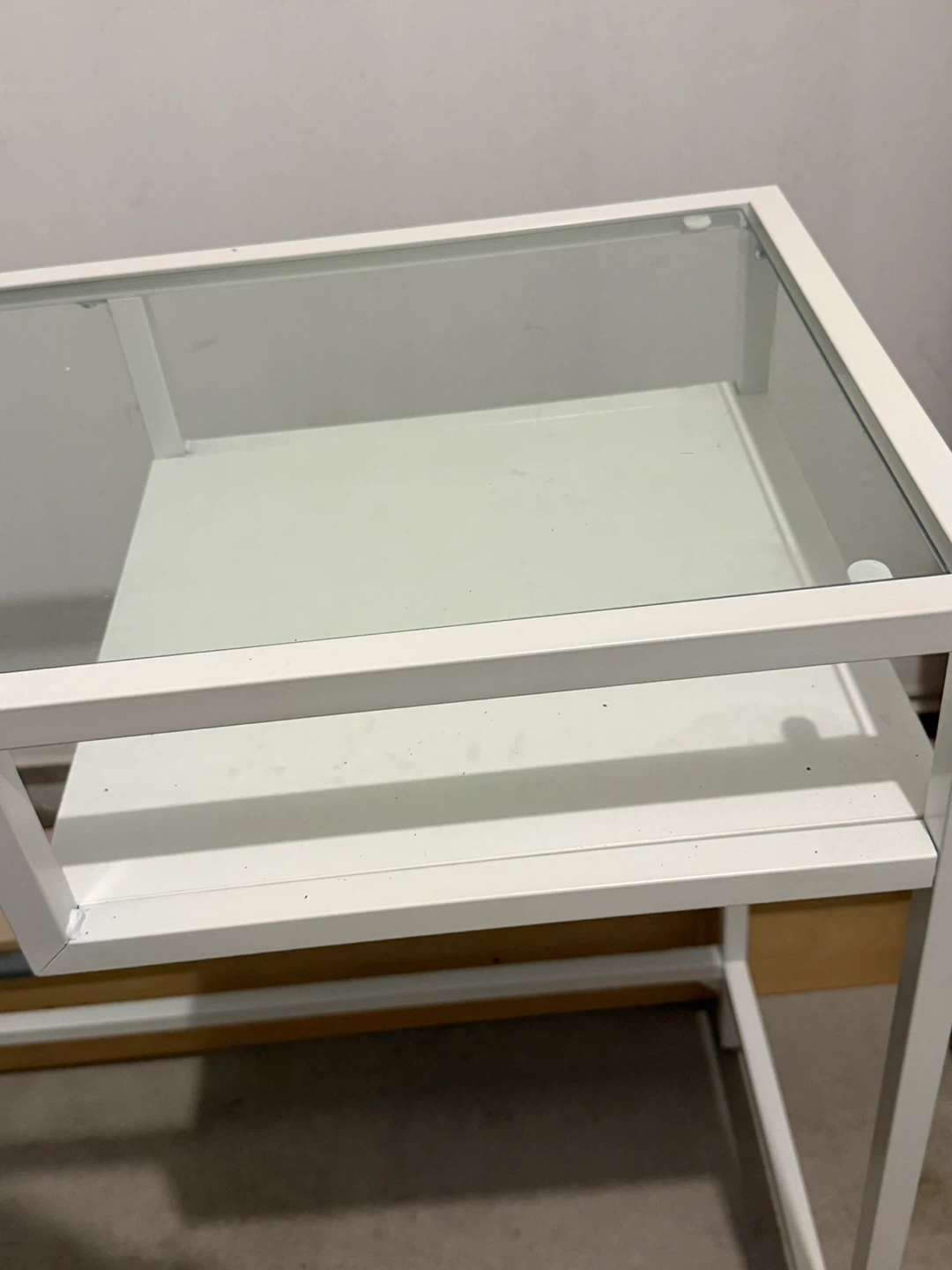 IKEA VITTSJÖ laptop table in white/glass. - photo 2