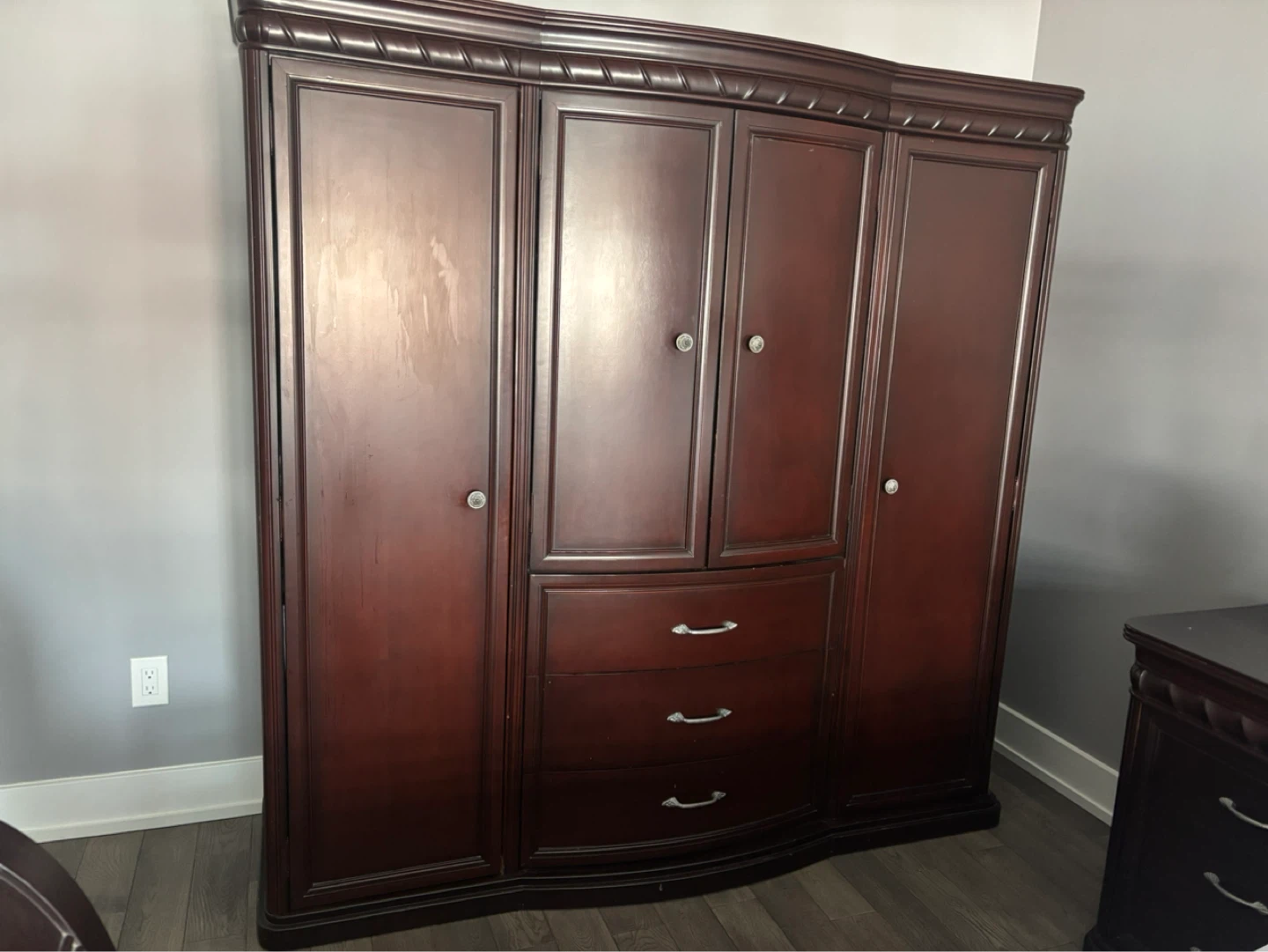 Dark Wood Bedroom Set - photo 4