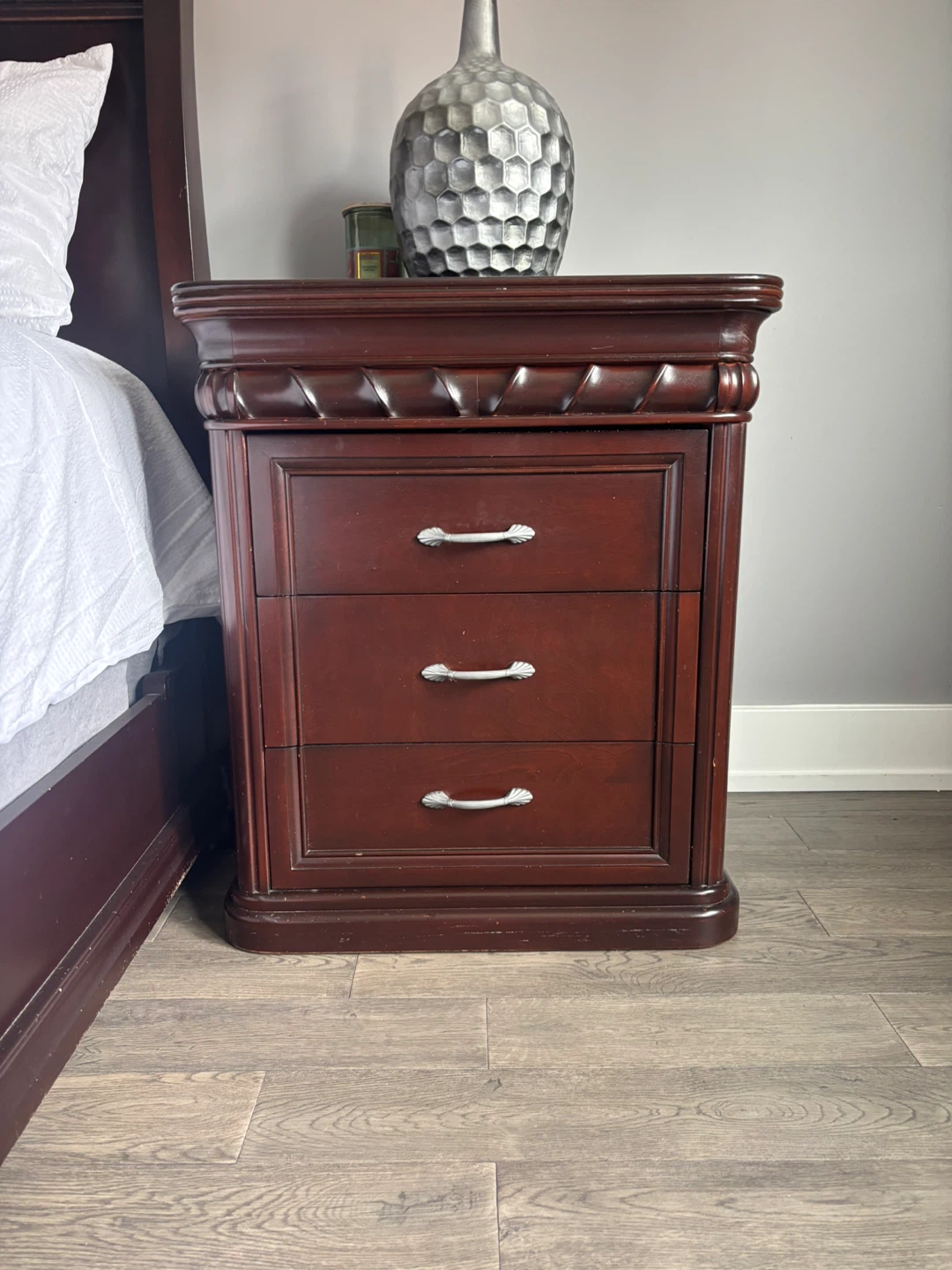 Dark Wood Bedroom Set - photo 5
