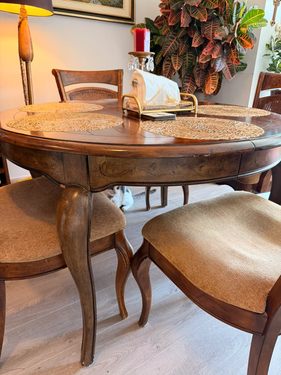 Moving sale! Vintage Wooden furniture - photo 2