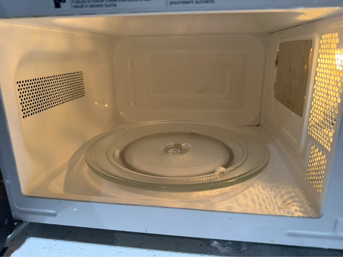 Hamilton Beach Microwave - photo 2