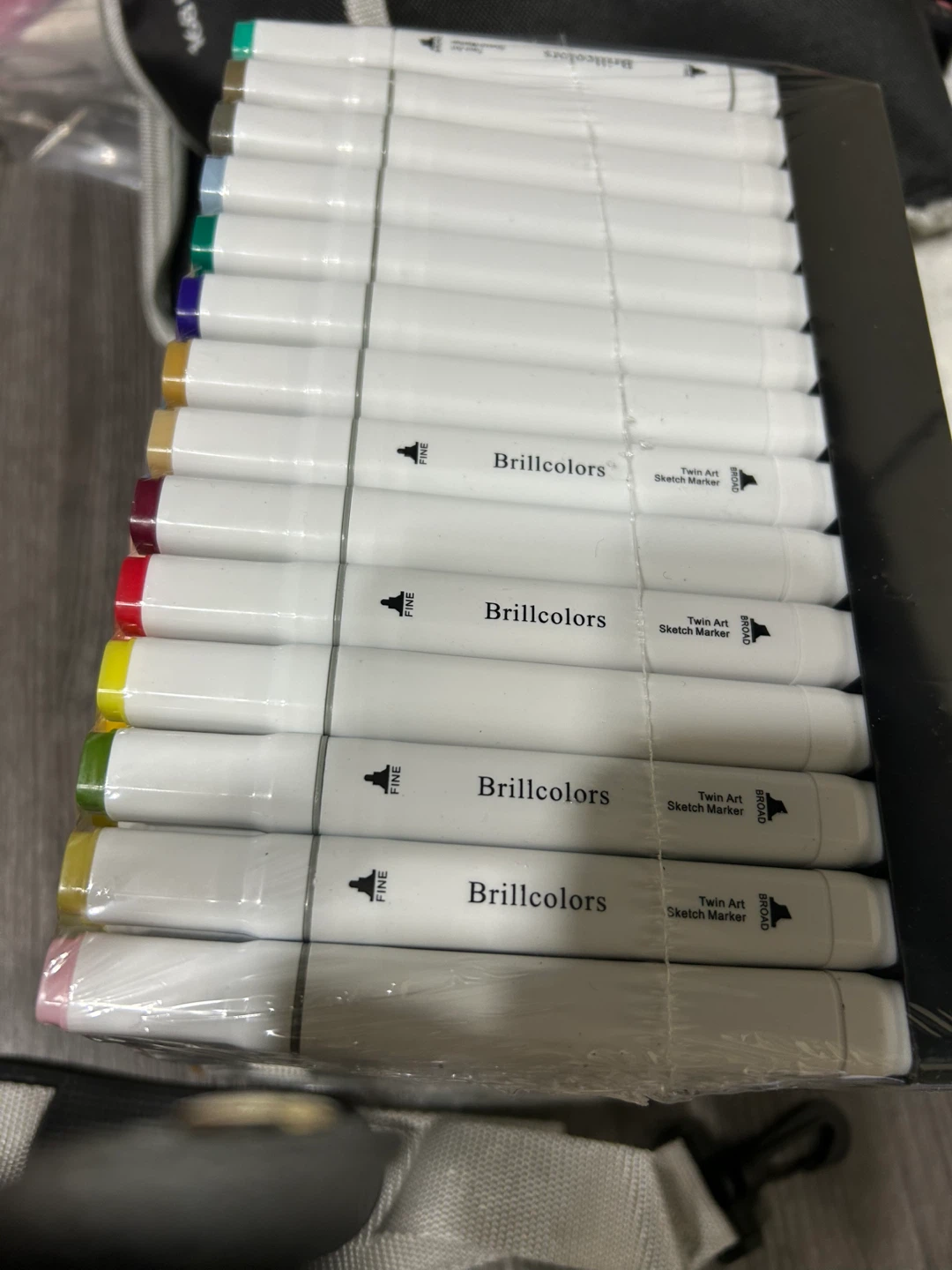Brand New-Ohuhu 80 Colors Dual-Tip Art Markers - photo 2