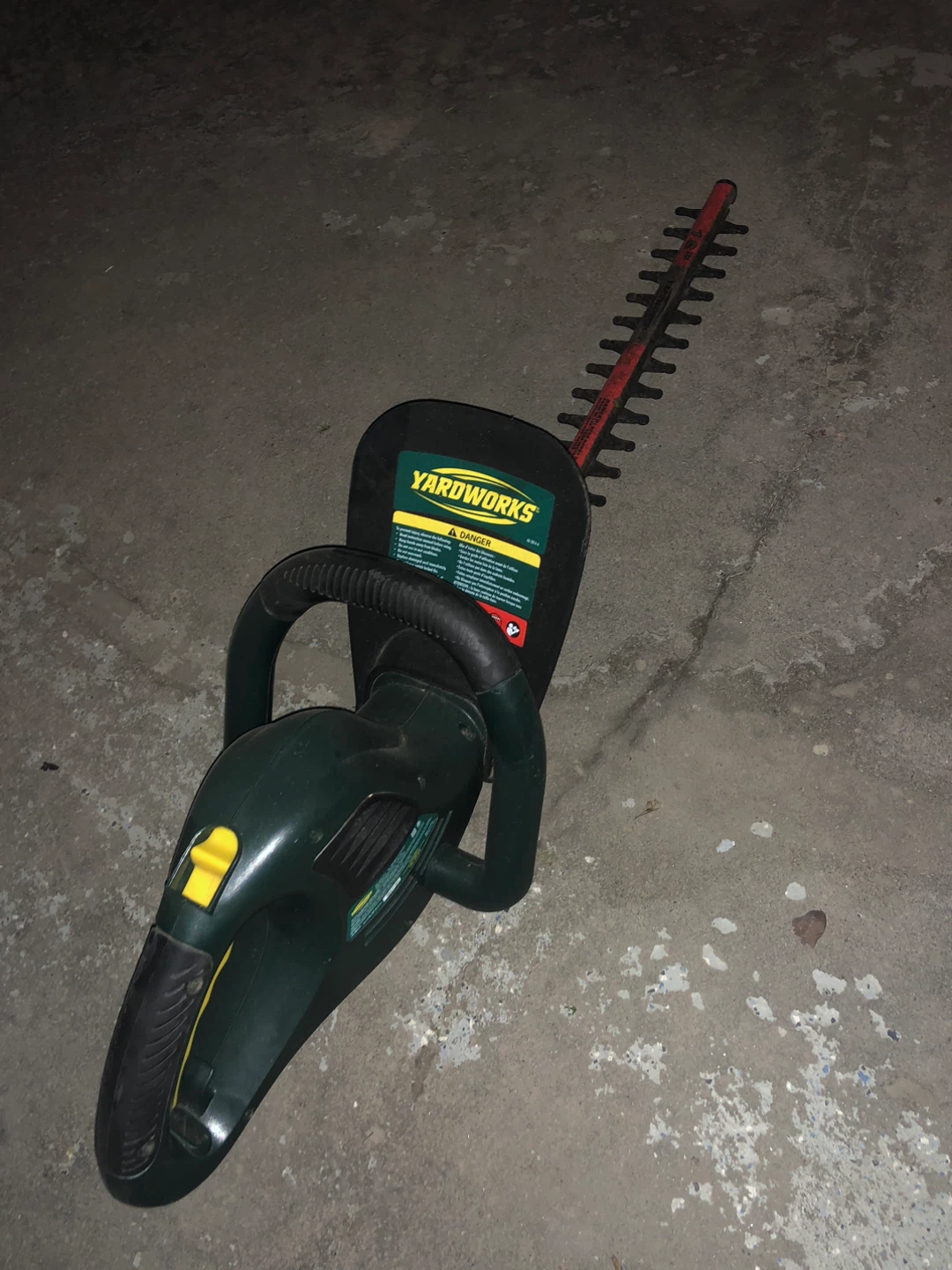 Yardworks Hedge Trimmer 18"