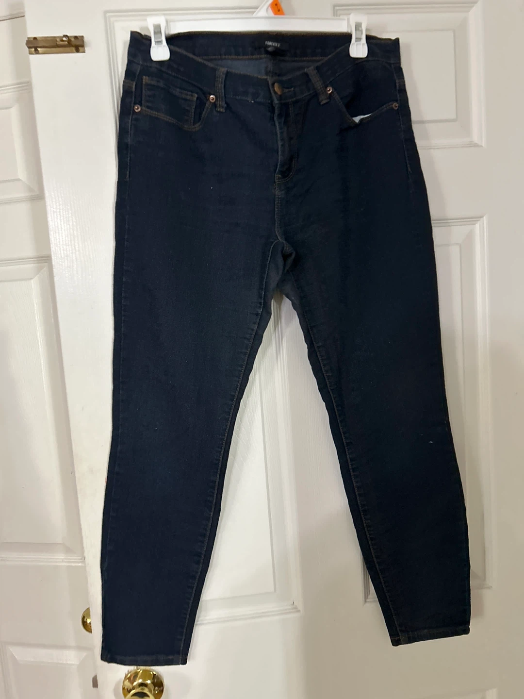 Forever 21 Women's Dark Wash Skinny Jeans Size 30