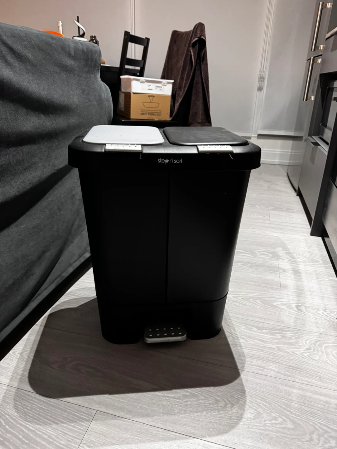 Step 'n Sort Dual Compartment Recycling Bin
