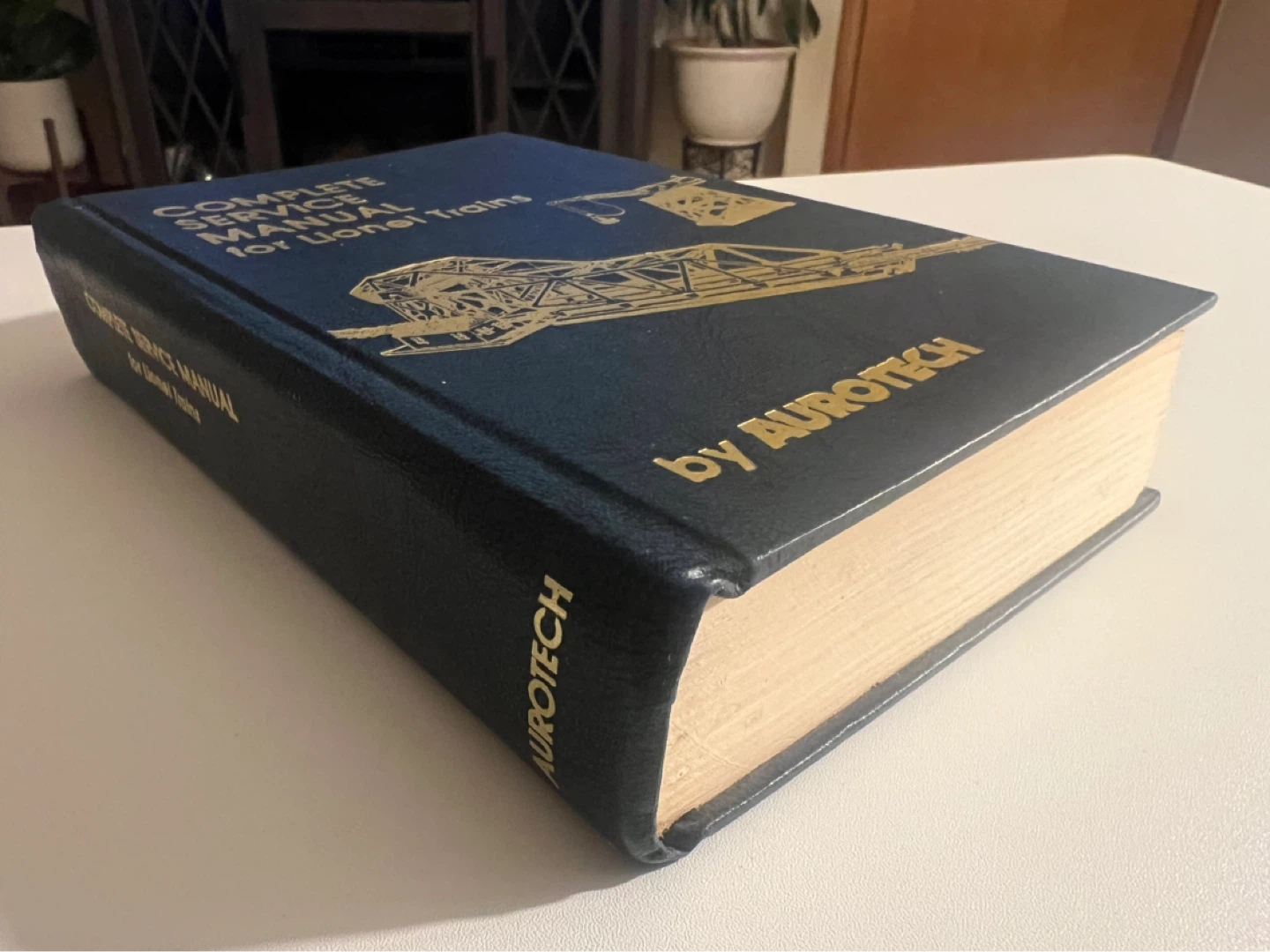Complete Service Manual for Lionel Trains by AUROTECH - photo 3