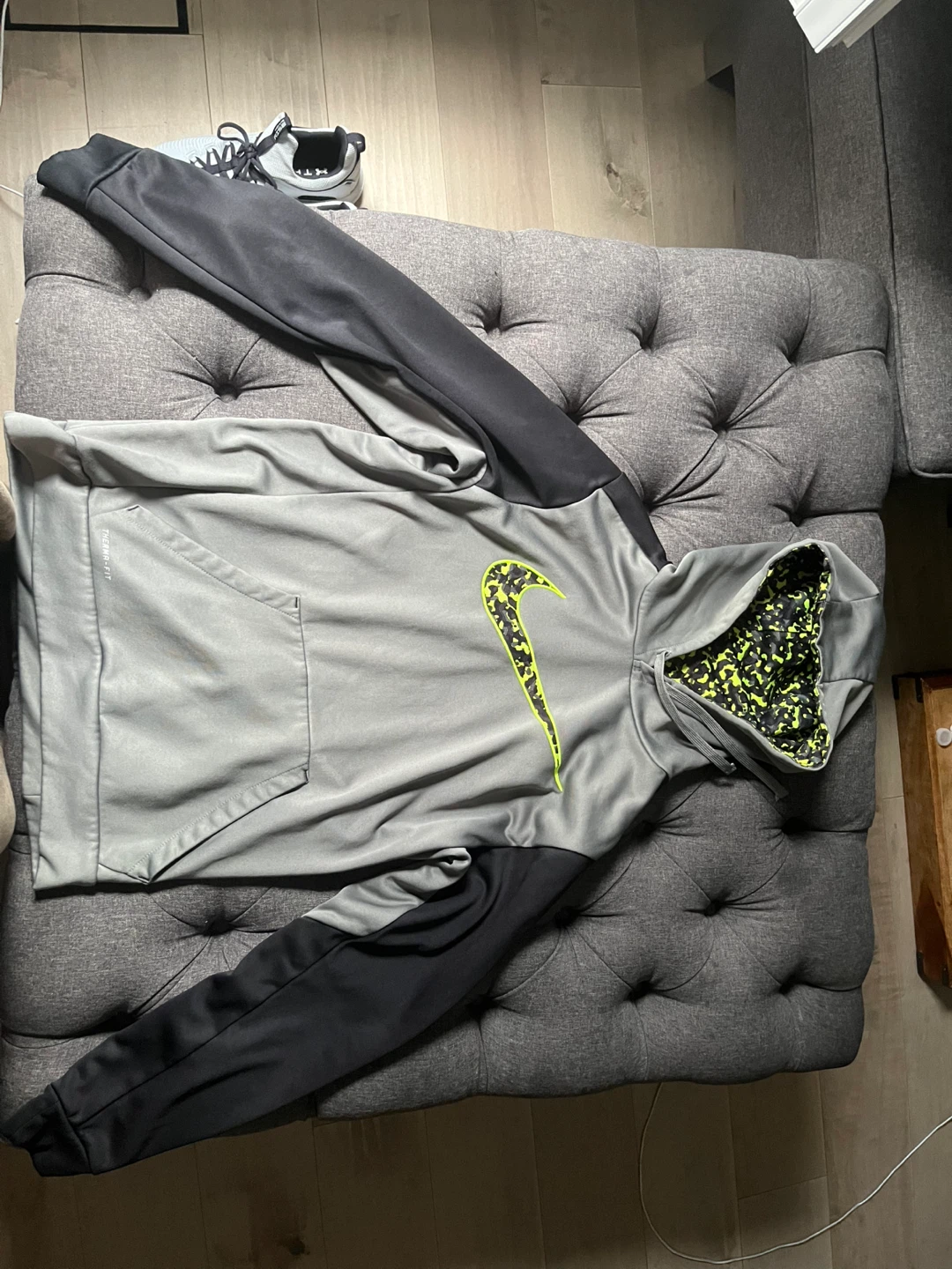 Nike Therma-FIT Hoodie Size S