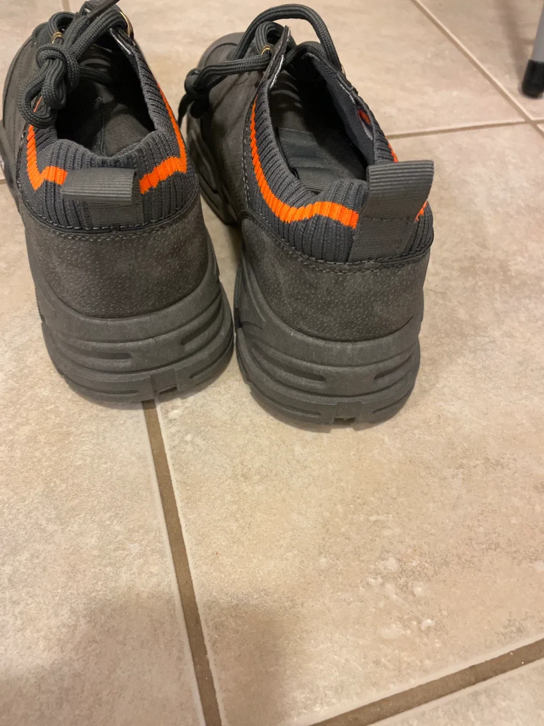 OFF.EKIEN Men's Grey Suede Casual Shoes - photo 3