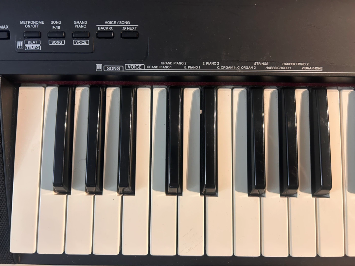 Yamaha NP-30 76-Key Portable Grand Piano & Stand - photo 3