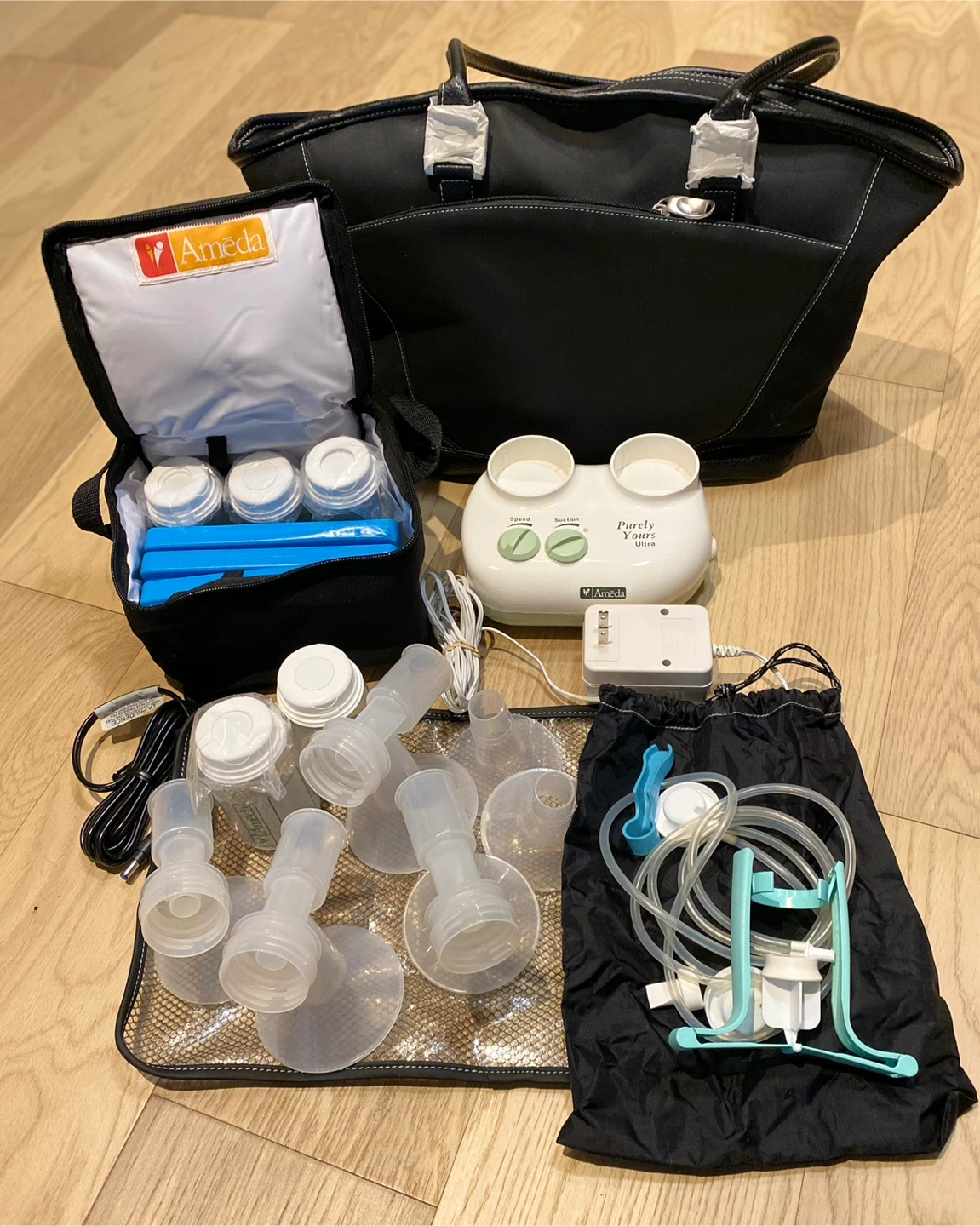 Ameda Purely Yours Ultra Breast Pump with Tote Bag