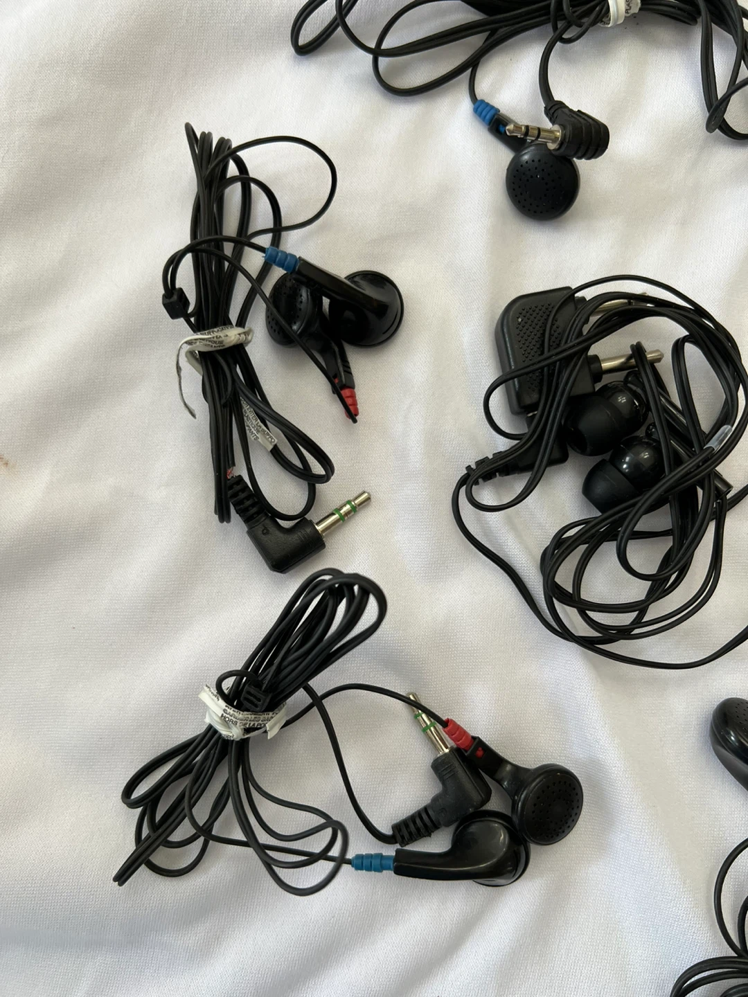 Ear Buds - photo 4