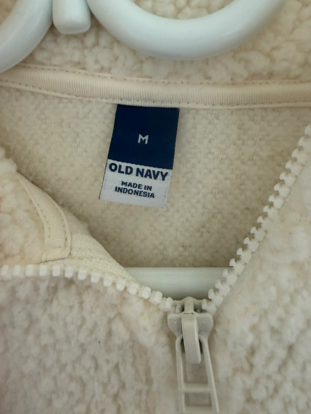 Old Navy Cream Sherpa Fleece Jacket - Size Medium - photo 2