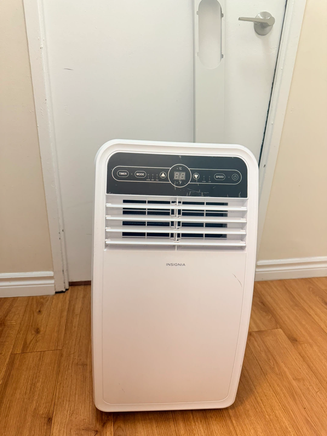 Insignia Portable Air Conditioner NS-AC8PWH9-C - photo 4