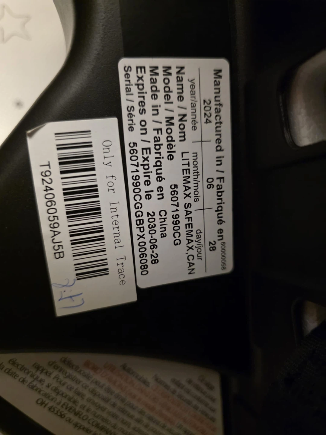 Evenflo Litemax Safemax Infant Car Seat with Base - photo 4