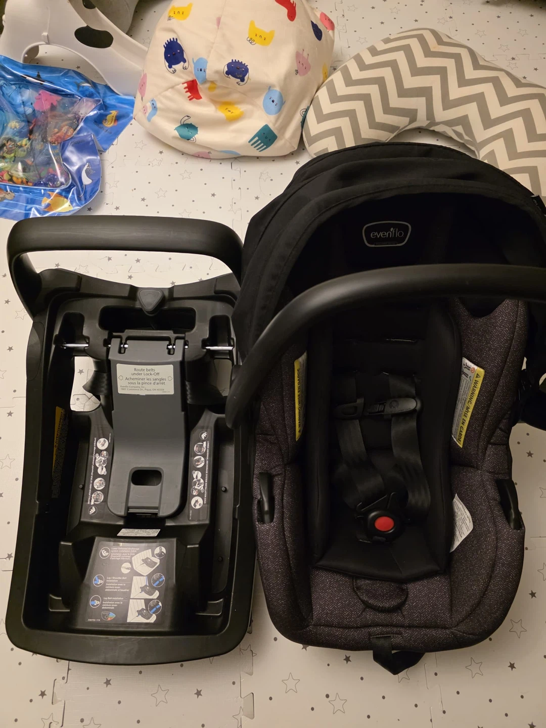 Evenflo Litemax Safemax Infant Car Seat with Base