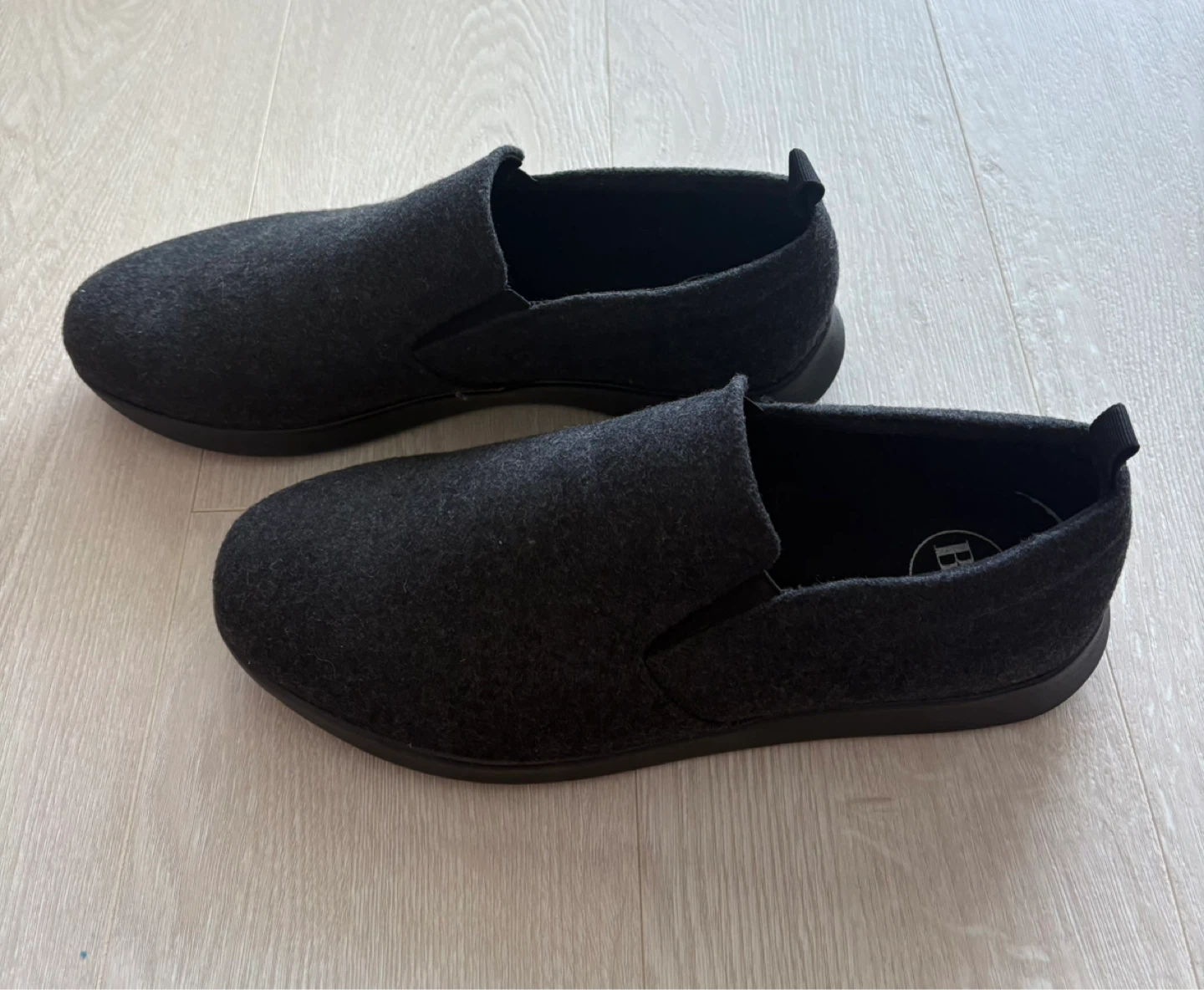 BrandNew Browns B-2 Slip-On Shoes