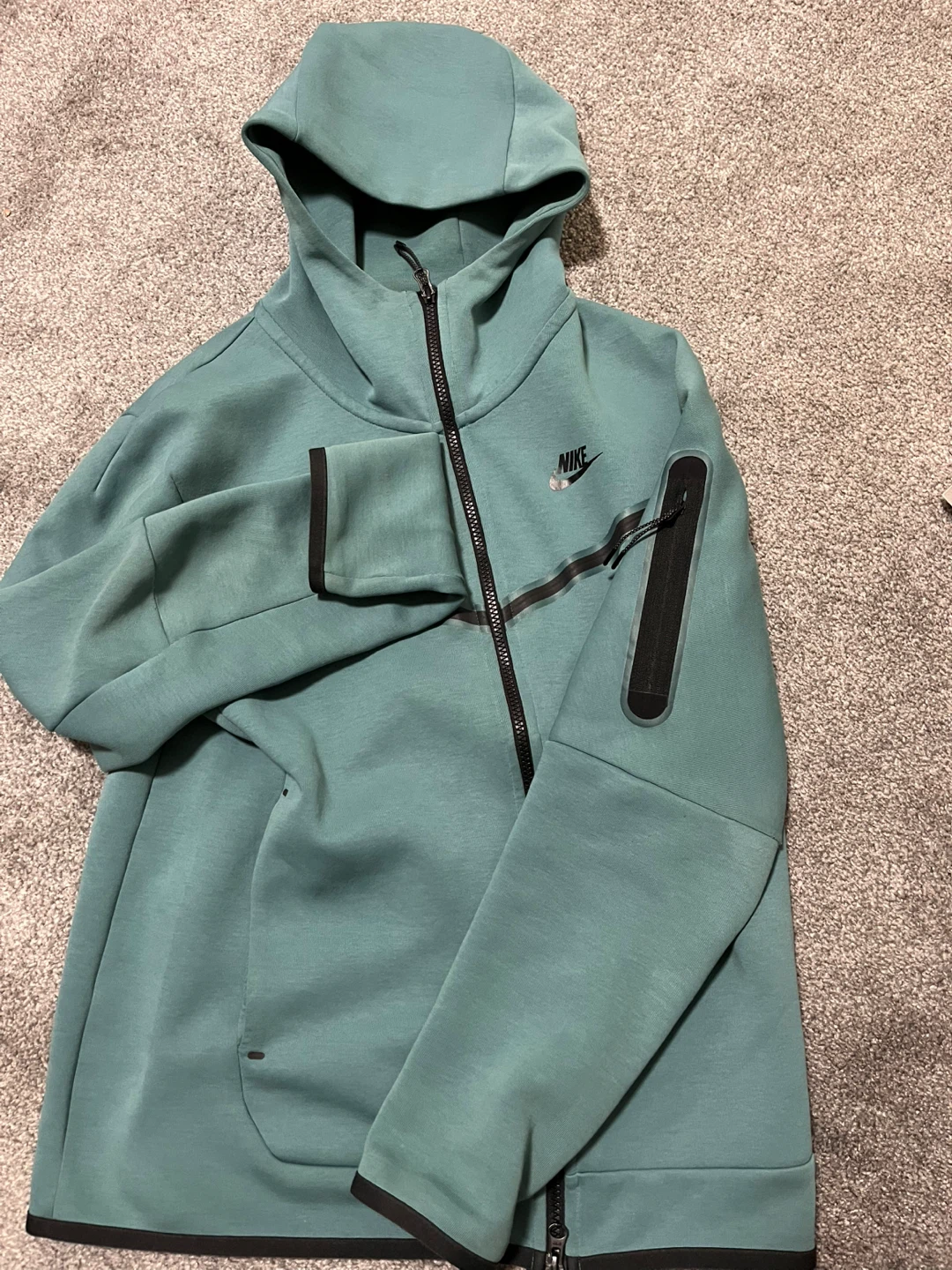 Unisex OG Nike Tech