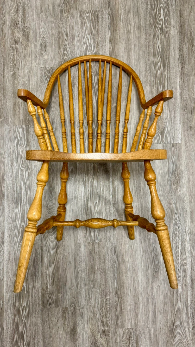 Sunset Trading Oak Windsor Dining Chairs with Arms (Set of 2) - photo 4