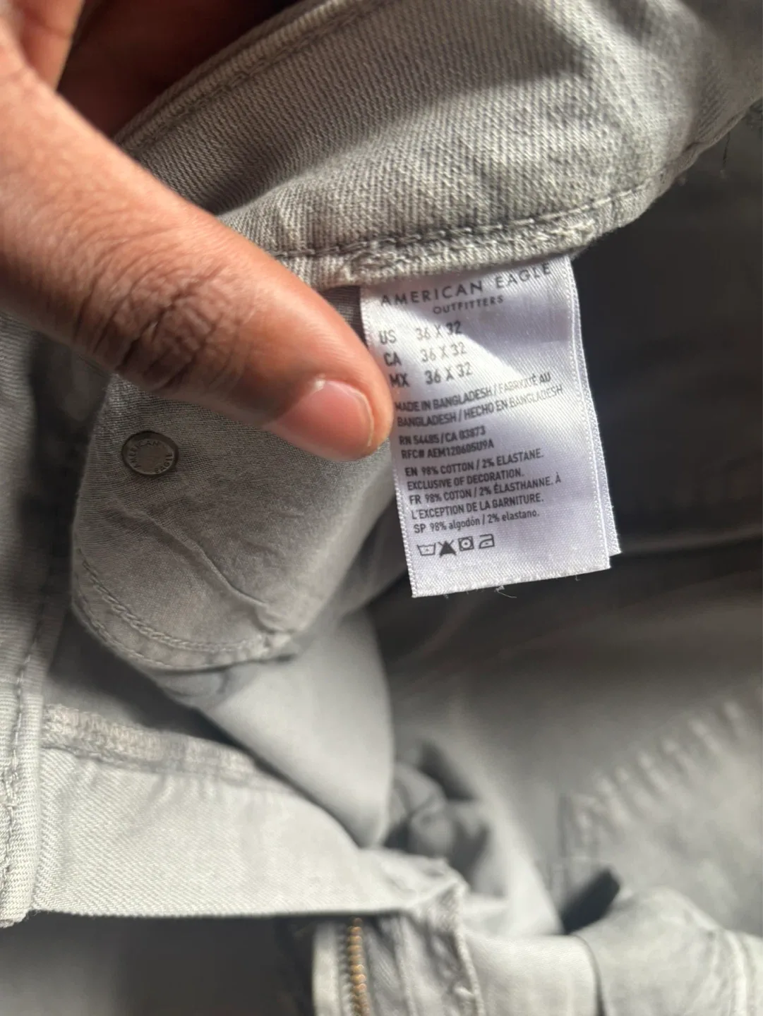 American Eagle Grey Distressed Jeans - 36x32 - photo 4