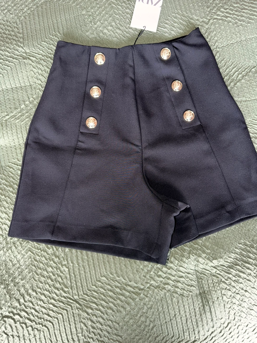 Zara High-Waisted Button Shorts XS