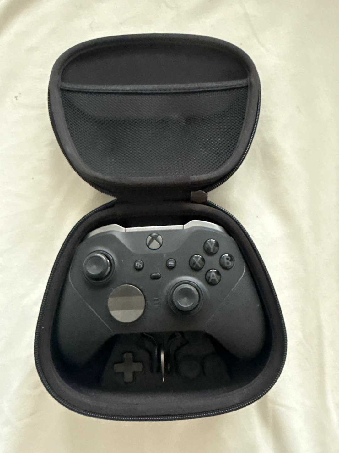 Xbox Elite Wireless Controller Series 2 - photo 3