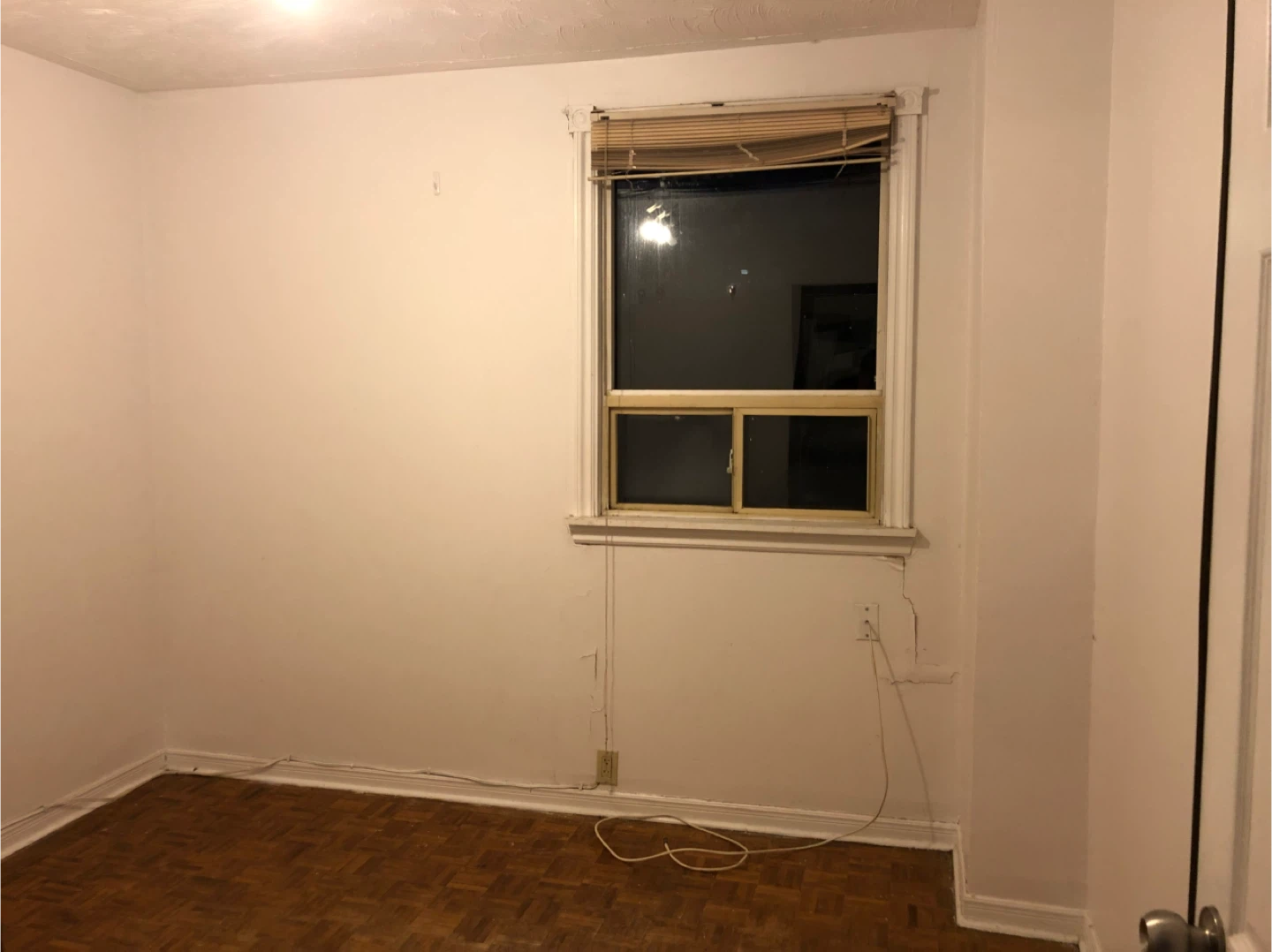 2 single bedrooms for rent in townhouse at Christie pits - photo 4