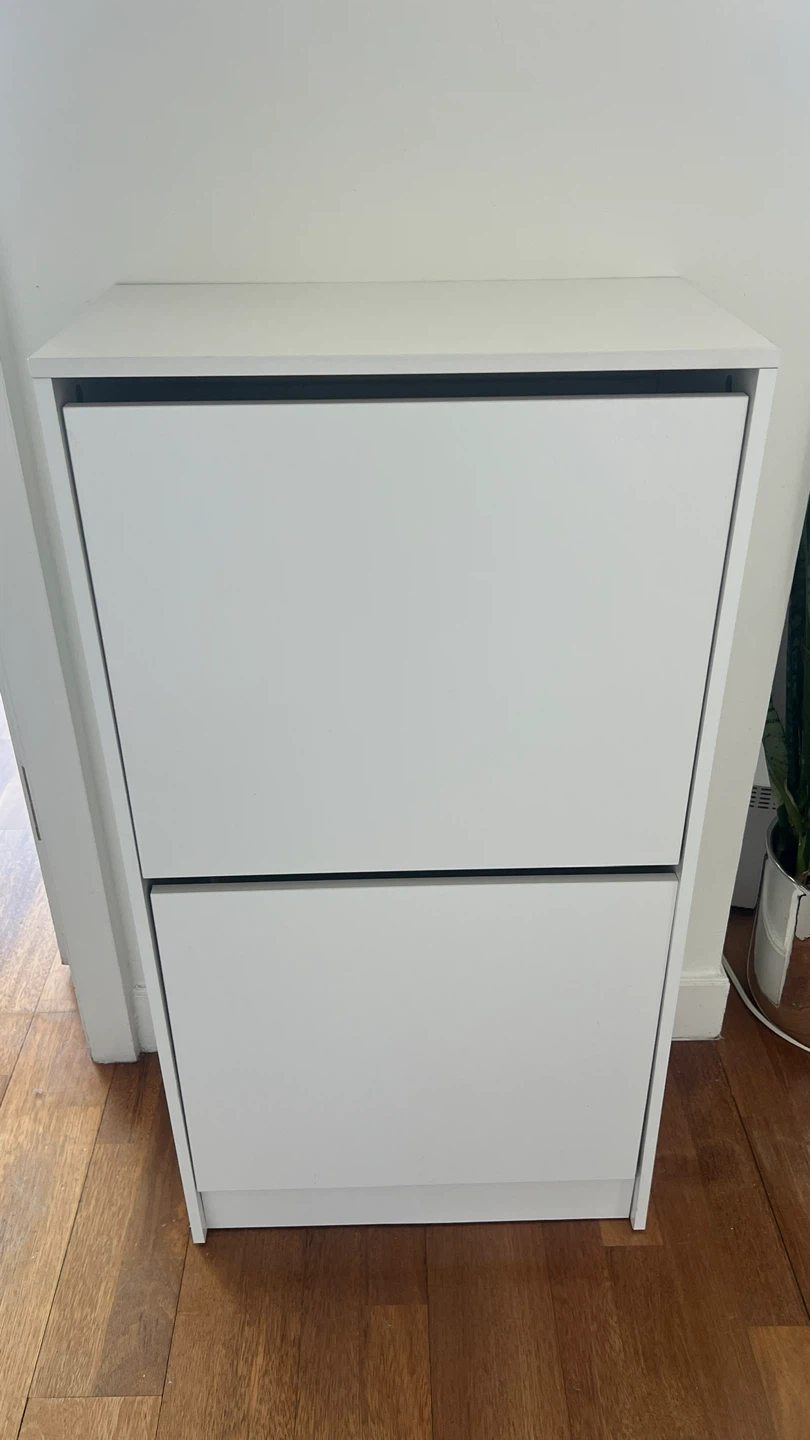 White 8 Pair Shoe Storage Cabinet With 2 Flip Drawers