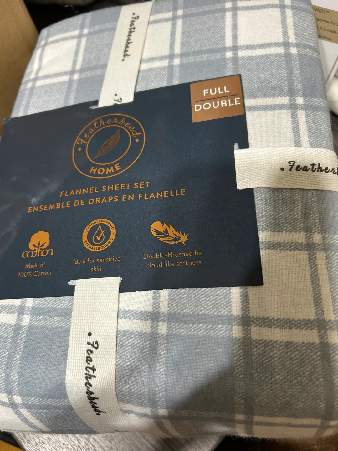 Brand New-Featherhead Cloud Flannel Sheet Set - Full/Double - photo 5