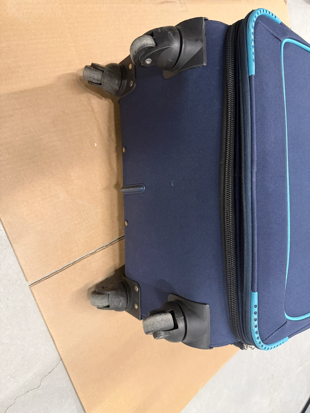 Navy Blue Expandable Spinner Suitcase - photo 5