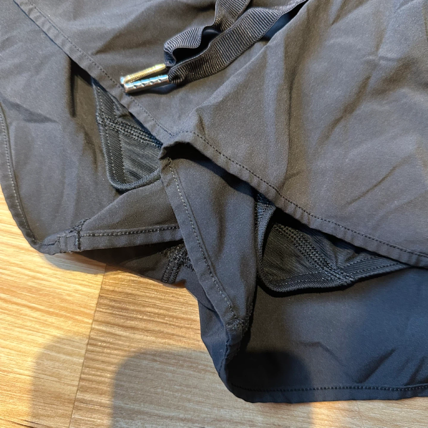 Lululemon Black Running Shorts Size 4 - photo 4