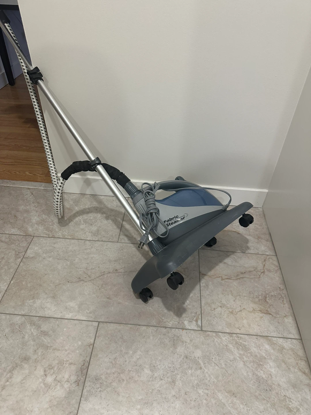 Shark Garment Steamer - photo 4