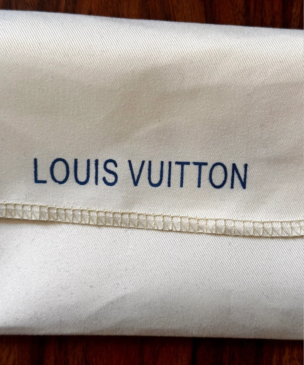 Louis Vuitton Monogram Zippy Purse - photo 3