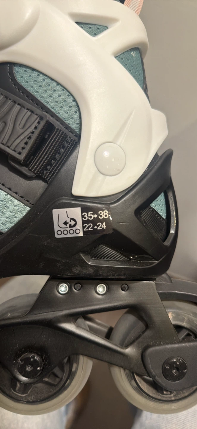Roller Skates Size 35-38 - photo 2