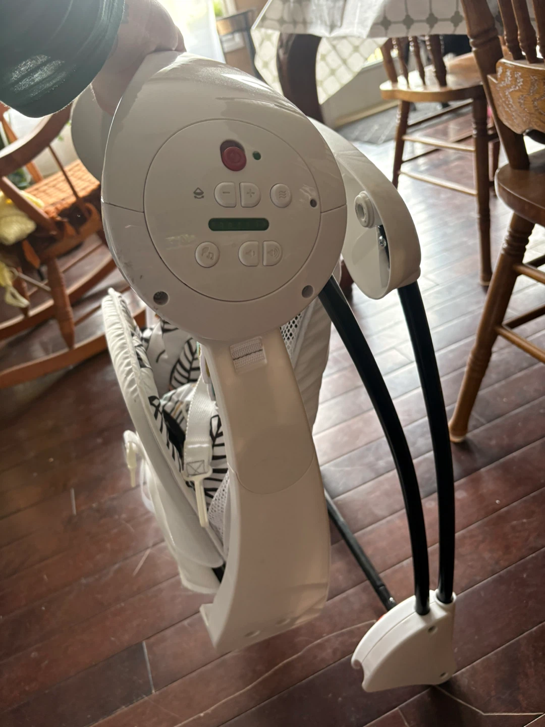 Fisher-Price Baby Swing - photo 4