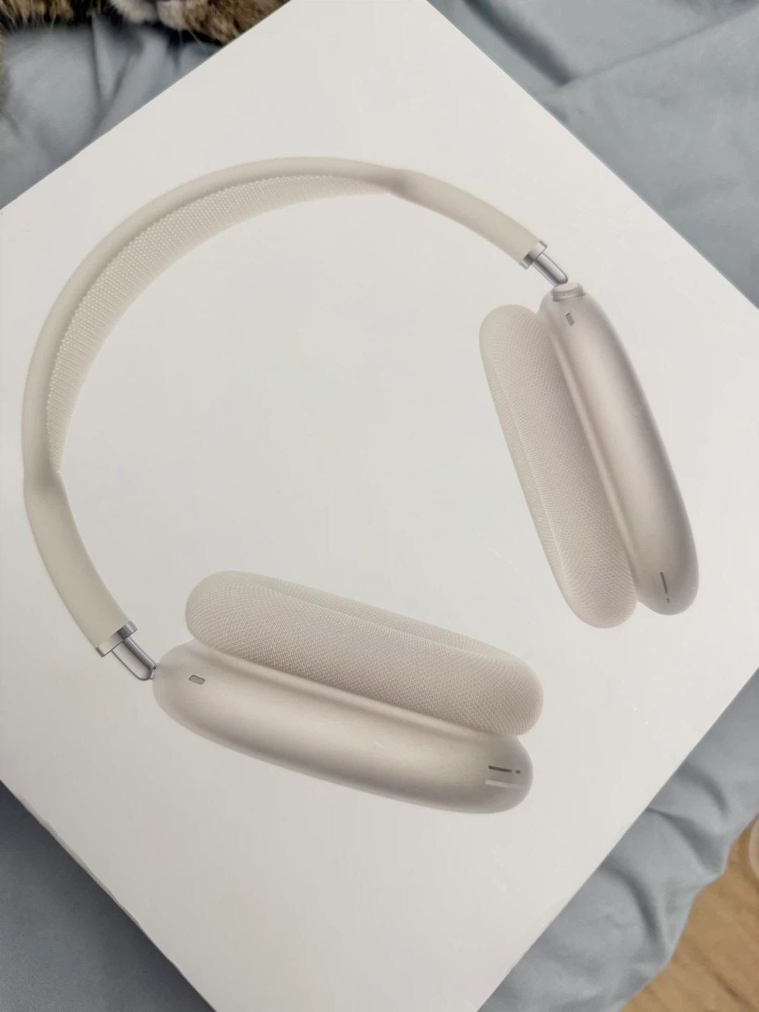 Apple AirPods Max (Starlight)