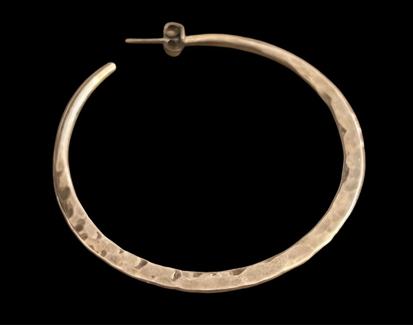 ✨ Large Sterling Silver Hammered Hoop Earrings – Like New ✨ - photo 2