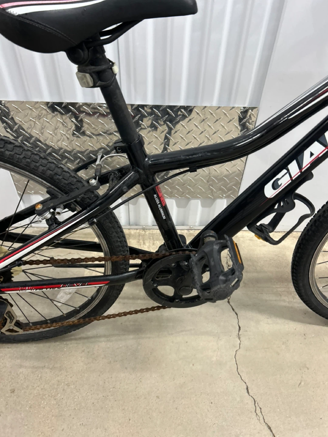 Giant Mountain Bike - photo 3