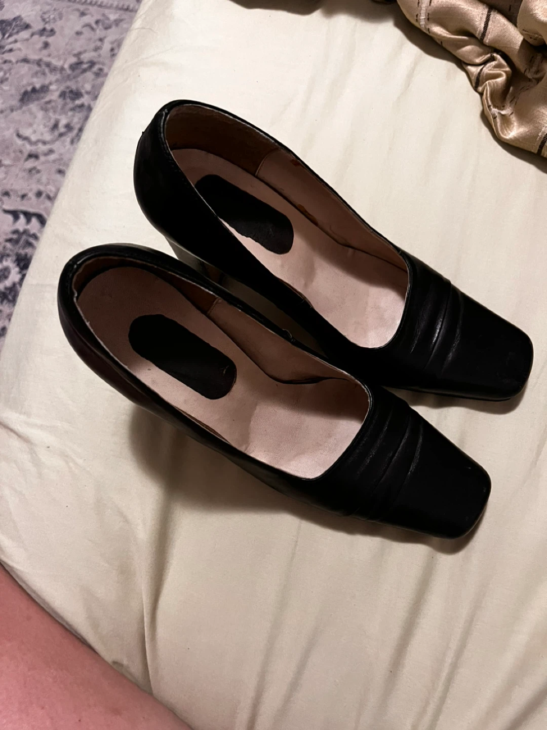 Black  Genuine Leather Square Toe Heels size 6.5 - photo 5