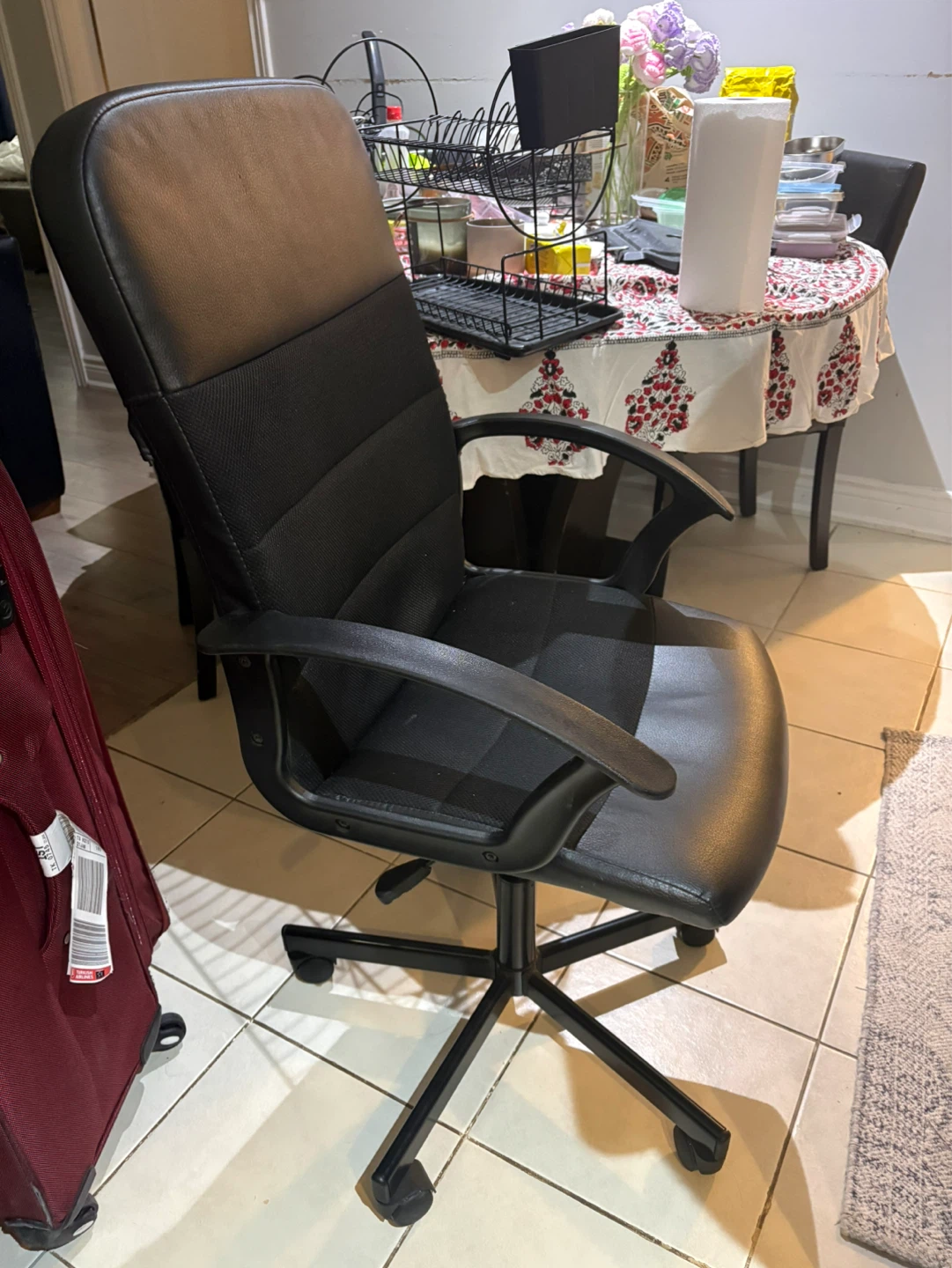 Black Office Chair - photo 3