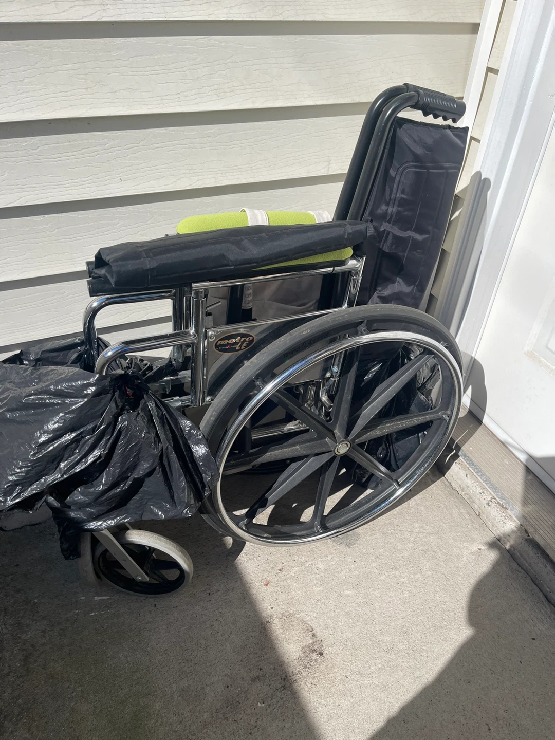 Metro Mobility Wheelchair. Suv to transport; legs removable tho