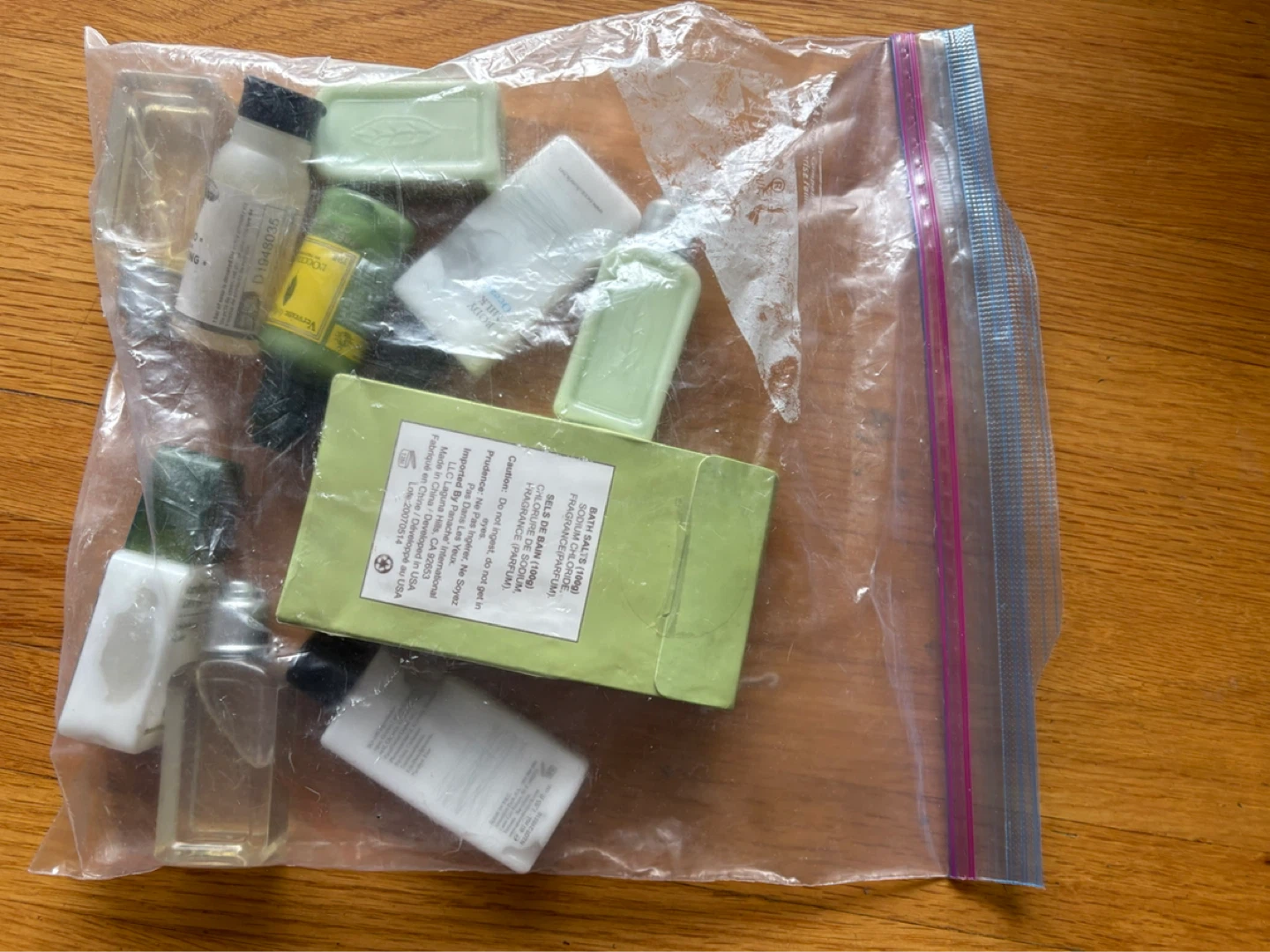 Verveine Bath Salts and Toiletries Travel Set