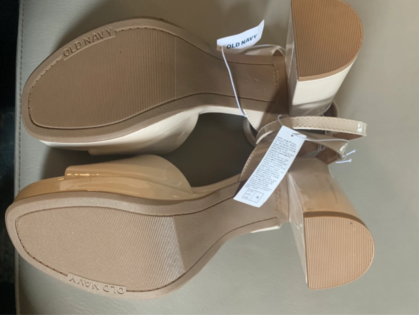 Old Navy Women's Cream Block Heel Sandals - Size 7 - photo 3